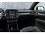 Volvo EC40 Single Motor Extended Range Ultra Europa Black Editon | Google | Long Range | Adaptieve Cruise Control | Panoramadak | Harman Kardon Audio | Warmtepomp | 360 Camera | Getint Glas | Zitverlenging | Stuur-/Stoelverwarming Voor + Achter | DAB | LED Koplampen | Sfeerverlichting | Dodehoekdetectie | 19" LM