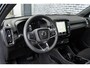 Volvo EC40 Single Motor Extended Range Ultra Europa Black Editon | Google | Long Range | Adaptieve Cruise Control | Panoramadak | Harman Kardon Audio | Warmtepomp | 360 Camera | Getint Glas | Zitverlenging | Stuur-/Stoelverwarming Voor + Achter | DAB | LED Koplampen | Sfeerverlichting | Dodehoekdetectie | 19" LM