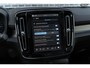 Volvo EC40 Single Motor Extended Range 82 kWh Ultra Europa Black Editon | Google | Long Range | Adaptieve Cruise Control | Panoramadak | Harman Kardon Audio | Warmtepomp | 360 Camera | Getint Glas | Zitverlenging | Stuur-/Stoelverwarming Voor + Achter | DAB | LED Koplampen | Sfeerverlichting | Dodehoekdetectie | 19" LM