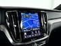 Volvo V60 T6 Plug-in hybrid AWD Plus Dark | SOH 100% | 360° camera | Harman Kardon | Stoel- en Stuurverwarming | Trekhaak
