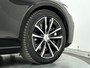 Volvo V60 T6 Plug-in hybrid AWD Plus Dark | SOH 100% | 360° camera | Harman Kardon | Stoel- en Stuurverwarming | Trekhaak