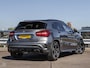 Mercedes-Benz GLA 180 AMG Night Edition | Camera | LED | Keyless | Trekhaak | Navigatie | Stoelverwarming | 19" Mercedes-Benz 180 AMG Night Edition | Camera | LED | Keyless | Trekhaak | Navigatie | Stoelverwarming | 19"
