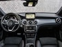 Mercedes-Benz GLA 180 AMG Night Edition | Camera | LED | Keyless | Trekhaak | Navigatie | Stoelverwarming | 19" Mercedes-Benz 180 AMG Night Edition | Camera | LED | Keyless | Trekhaak | Navigatie | Stoelverwarming | 19"