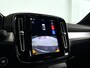 Volvo XC40 B4 Plus Dark | Parkeercamera | Harman Kardon | Stoel- en Stuurverwarming | Trekhaak
