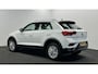 Volkswagen T-Roc 1.0 TSI Style Business CARPLAY NAVI ADAPTIEF CRUISE.