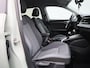 Audi A1 Allstreet 35 TFSI Advanced edition 150 PK l Adaptive cruise control l Climate control l Stoelverwarming l Navigatie l Parkeersensoren l LED-koplampen l Audi smartphone interface l Privacy glas l Audi sound system