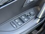 Peugeot e-2008 Allure 50 kWh 136PK Automaat Navigatie, Camera Voor & Achter, Keyless, Parkeersensoren, Apple Carplay, Android Auto