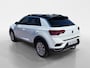 Volkswagen T-Roc 1.5 TSI Sport *Automaat*Navigatie*Parkeersensoren*Trekhaak*Adapt. Cruise control*Climate Control*Stoelverwarming*LM.Velgen*Zeer nette auto!