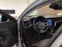 Volvo V60 T6 AWD Recharge Ultra Dark | Trekhaak | Schuifdak | Head-Up Display | Harman Kardon | Adaptieve Cruise Control | Stoelverwarming voor+achter | Stuurwielverwarming | Full LED Meesturende koplampen | Parkeercamera | Pilot Assist | BLIS Dode Hoek Detectie | Elektrische voorstoelen geheugen | Lederen bekleding | Zitting verlenging voorstoelen | Lederen dashboard | Google Infotainment | Keyless Drive | Parkeersensoren voor+achter | Privacy Glass | Elektrisch bedienbare achterklep | DAB Radio | Apple Carplay/Android Auto | Volvo On Call met mobiele App functie | Vapour Grey Metallic |