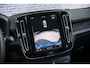Volvo XC40 Recharge Core 70 kWh | Cruise Control | Parkeercamera | Navigatie | Stoel-/Stuurverwarming | Warmtepomp | Uitschuifbare Beensteunen |