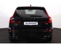 Volvo XC60 T5 R-Design - Sensus navigatie - Parkeersensoren voor & achter - Achteruitrijcamera - Bestuurdersstoel elektr. bedienbaar met geheugen - Verwarmbare voorstoelen - Verwarmbare voorruit - Trekhaak wegklapbaar - Harman/Kardon Audio - Full LED verlichting - Cruise control - 19" Wielen