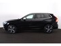 Volvo XC60 T5 R-Design - Sensus navigatie - Parkeersensoren voor & achter - Achteruitrijcamera - Bestuurdersstoel elektr. bedienbaar met geheugen - Verwarmbare voorstoelen - Verwarmbare voorruit - Trekhaak wegklapbaar - Harman/Kardon Audio - Full LED verlichting - Cruise control - 19" Wielen