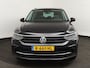 Volkswagen Tiguan 1.5 TSI Life | Trekhaak • 19 inch R-Line • Camera • CarPlay