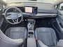 Volkswagen Golf Variant 1.5 eTSI R-Line Edition | Panoramadak | Stoel + Stuurverwarming |