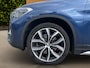 BMW X1 sDrive20i High Executive | Trekhaak | Camera | Head-up | Stoelverwarming | 19" Velgen