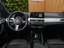 BMW X1 sDrive20i High Executive | Trekhaak | Camera | Head-up | Stoelverwarming | 19" Velgen