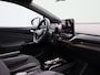 Volkswagen ID.5 Pro 77 kWh 204 PK| Dealeronderhouden | Navigatie Pro | Achteruitrijcamera | Stoelverwarming | Stuurwielverwarming | Keyless | Parkeersensoren