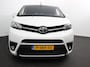 Toyota ProAce ELECTRIC 8p SOH 89% Navigatie Parkeersensoren Cruise Control Stoelverwarming Climate Control LM Velgen