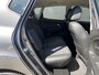 Kia Venga 1.4 CVVT X-ecutive | cruise control | trekhaak | climate control | parkeersensoren | lichtmetalen velgen