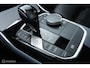 BMW 3-Serie 320i Executive Edition | Stoelverwarming | Sportstoelen | Donkere hemel | Camera | LED | 19 Inch | Mineralgrau Metallic | NL auto