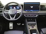 Volkswagen Tiguan 1.5 eHybrid R-Line Edition | SoH 100% | Panoramadak | Trekhaak | Lederen bekleding | Head-up display | Harman/Kardon audio | Black style | 360 camera |