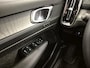 Volvo XC40 2.0 B3 Inscription | Trekhaak | Power seats | Adaptieve cruise | Parkeercamera | Leder | Stoel/stuur verwarming | Memory | BLIS | Volvo on call |