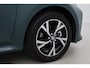 Toyota Yaris 1.5 Hybrid 115 Dynamic | €3.000,- Korting | Apple Carplay / Android Auto | Dodehoek detectie | Parkeersensoren voor/achter | Stoel-/stuurverwarming | Adaptive Cruise | Clima | Keyless | Camera | 16 inch