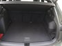 Volkswagen Tiguan 1.5 eHybrid R-Line Edition | SoH 98% | Panoramadak | Trekhaak | Lederen bekleding | Head-up display | Black style | Harman/Kardon audio | 360 camera | Dode hoek assistent |
