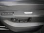 Volkswagen Tiguan 1.5 eHybrid R-Line Edition | SoH 98% | Panoramadak | Trekhaak | Lederen bekleding | Head-up display | Black style | Harman/Kardon audio | 360 camera | Dode hoek assistent |