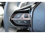 Peugeot 2008 1.2 Hybrid 145 GT | Automaat | Navigatie | Camera voor + achter | Massage | Stoelverwarming | Adaptieve cruise |