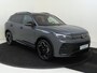 Volkswagen Tiguan 1.5 eHybrid R-Line Edition | SoH 98% | Panoramadak | Trekhaak | Lederen bekleding | Head-up display | Black style | Harman/kardon audio | 360 camera | Dodehoek detectie |