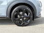 Nissan Juke 1.0 DIG-T Tekna / Fabrieksgarantie t/m 12-2027 / All Season Banden / Adaptief Cruise Control / 19" lichtmetalen velgen / 360 Graden Camera / Draadloze Telefoonlader / Voorruitverwarming / Stoel & Stuurverwarming / Dode Hoek Detectie /