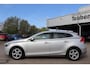 Volvo V40 1.6 T3 Momentum | Trekhaak | Camera | Navigatie | Cruise control | Bluetooth