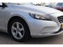 Volvo V40 1.6 T3 Momentum | Trekhaak | Camera | Navigatie | Cruise control | Bluetooth