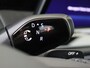 Volkswagen Tiguan 1.5 eHybrid R-Line Edition | SoH 99% | Panoramadak | Trekhaak | Lederen bekleding | Black style | Head-up display | Harman/Kardon audio | 360 camera | Parkeerassistent |