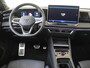 Volkswagen Tiguan 1.5 eHybrid R-Line Edition | SoH 99% | Panoramadak | Trekhaak | Lederen bekleding | Black style | Head-up display | Harman/Kardon audio | 360 camera | Parkeerassistent |