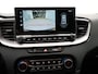 Kia ProCeed 1.5 T-GDi GT-PlusLine | Apple Carplay | Sportstoelen-stuur | Electr.bedienb bestuurdersstoel | Connected services | Spraakbediening | Navigatie | Stuur verwarmd | Achteruitrij camera | Voorstoelen verwarmd | Parke