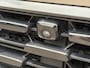 Lynk & Co 01 1.5 | Matt Grey Aluminium | Trekhaak | Zwarte hemelbekleding | Apple Carplay/Android Auto | Panorama dak | 360° Camera | Stoelverwarming | Stuurwiel verwarming| adaptieve cruise control | Premium Audio | Keyless entry/start |