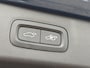 Lynk & Co 01 1.5 | Matt Grey Aluminium | Trekhaak | Zwarte hemelbekleding | Apple Carplay/Android Auto | Panorama dak | 360° Camera | Stoelverwarming | Stuurwiel verwarming| adaptieve cruise control | Premium Audio | Keyless entry/start |