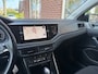 Volkswagen Polo 1.0 TSI Comf.l. Bus. Automaat TREKHAAK / 17 INCH / CARPLAY / AND