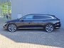 Volkswagen Arteon Shooting Brake 1.4 TSI eHybrid R-Line Business+ | Voorstoelen verwarmd | Navigatie | Automaat | Camera | Leer | DAB | Apple Carplay/Android Auto | trekhaak elektrisch bedienbaar | Cruise control adaptief | massagefunctie | 19''LM