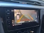 Volkswagen Arteon Shooting Brake 1.4 TSI eHybrid R-Line Business+ | Voorstoelen verwarmd | Navigatie | Automaat | Camera | Leer | DAB | Apple Carplay/Android Auto | trekhaak elektrisch bedienbaar | Cruise control adaptief | massagefunctie | 19''LM