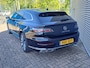 Volkswagen Arteon Shooting Brake 1.4 TSI eHybrid R-Line Business+ | Voorstoelen verwarmd | Navigatie | Automaat | Camera | Leer | DAB | Apple Carplay/Android Auto | trekhaak elektrisch bedienbaar | Cruise control adaptief | massagefunctie | 19''LM