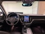 Volvo XC60 T8 AWD Recharge Ultra Dark | Luchtvering | Trekhaak | 360 Camera | Head-Up Display | 455pk | Harman Kardon | Adaptieve Cruise Control | Stoelverwarming voor+achter | Stuurwielverwarming | Schuifdak | 21 Inch | Full LED Meesturende koplampen | Pilot Assist | BLIS Dode Hoek Detectie | Elektrische voorstoelen geheugen | Lederen bekleding | Zitting verlenging voorstoelen | Lederen dashboard | Google Infotainment | Keyless Drive | Parkeersensoren voor+achter | Privacy Glass | Elektrisch bedienbare achterklep | DAB Radio | Apple Carplay/Android Auto | Alarm Klasse III | Draadloos telefoon opladen | Volvo On Call met mobiele App functie | Vapour Grey Metallic |