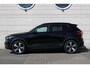 Volvo XC40 1.5 T4 Plug-in hybrid Ultimate Dark | Apple Carplay & Android Auto | Autonomous Emergency Braking | Bots herkenning en activatie | Buitenspiegels elektrisch inklapbaar | Cruise control adaptief met Stop&Go en stuurhulp | Elektrisch glazen panorama-dak | Elektrisch verstelbare bestuurdersstoel met geheugen | Rijstrooksensor met correctie | voorstoelen en stuur verwarming | Lederen bekleding