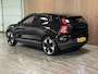 Volvo EX30 Single Motor Extended Range Ultra 69 kWh | 99% SoH | 360° 3D Camera | Stoel en Stuurwielverwarming | Panoramadak | Harman Kardon | 20 inch | Elektrische voorstoelen | Adaptieve Cruise Control | Pilot Assist | BLIS Dode Hoek Detectie | Keyless Drive | Parkeersensoren voor+achter | Privacy Glass | Google Infotainment | Elektrisch bedienbare achterklep | Electronic Climate Control 2-Zone | Indigo - Textiel / Nordico bekleding | Warmtepomp | Apple Carplay | Volvo On Call met mobiele App functie | Onyx Black Metallic |
