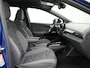 Volkswagen ID.4 Life 77 kWh | SoH 90,3 % | Apple Carplay | Navigatie | Parkeersensoren voor en achter | Spraakbediening | Wifi | Warmtewerende voorruit | Voorstoelen -stuur verwarmd |