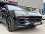 Porsche Cayenne 3.0 E-Hybrid Black Edition 470PK|Pano|Memory|Carplay|Bosé|SportChrono|Sport-Design