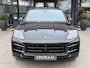 Porsche Cayenne 3.0 E-Hybrid Black Edition 470PK|Pano|Memory|Carplay|Bosé|SportChrono|Sport-Design