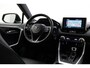 Toyota RAV4 2.5 Hybrid Bi-Tone | Navigatie | Leder | Apple Carplay / Android Auto | Stoelverwarming | Keyless | Adaptive Cruise | Clima | Parkeersensoren voor/achter | Camera | 18 inch